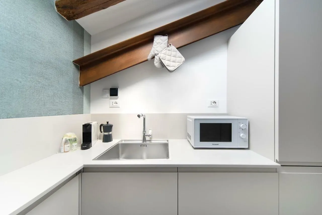 Halldis Bologna Luxury Apartments Italia