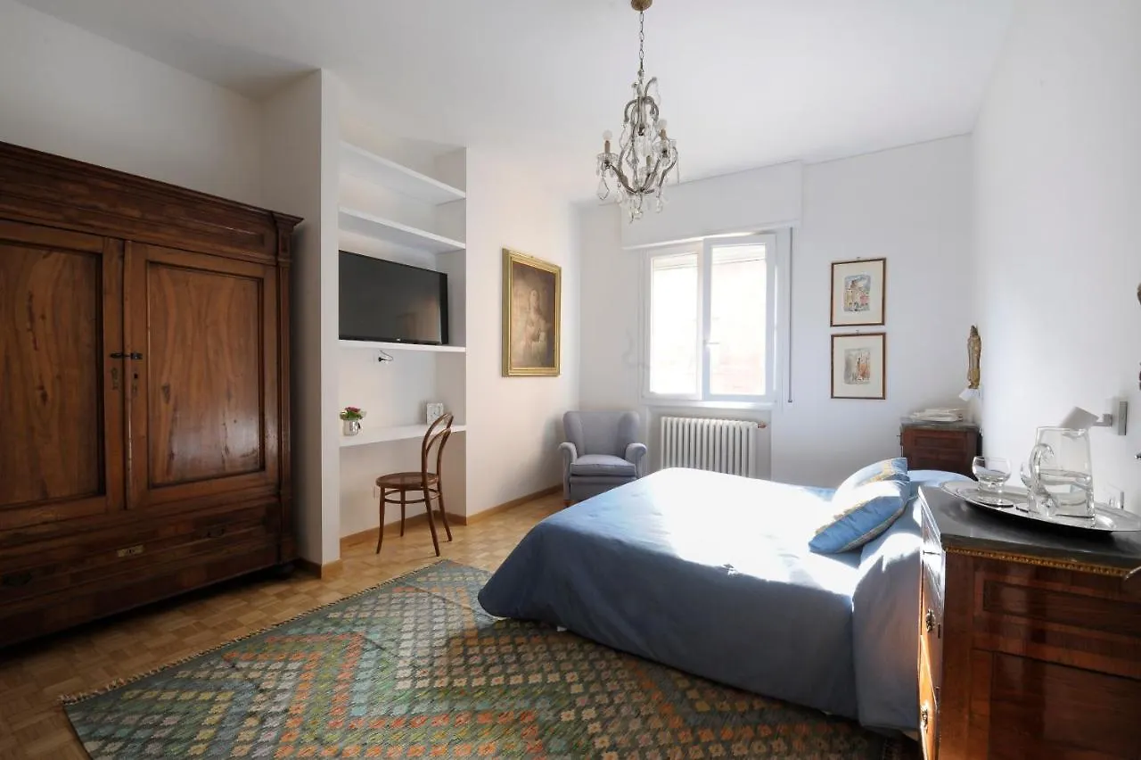Halldis Bologna Luxury Apartments Italia